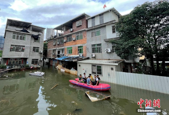 超強(qiáng)降水致福建多地積水內(nèi)澇 近9萬人次轉(zhuǎn)移