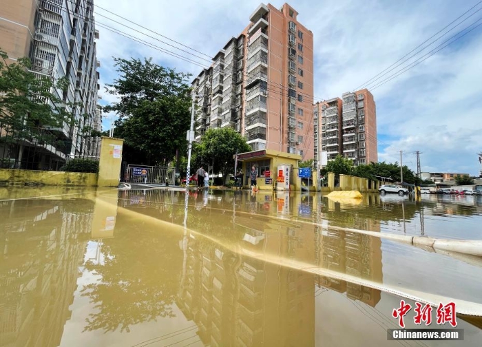 超強(qiáng)降水致福建多地積水內(nèi)澇 近9萬人次轉(zhuǎn)移