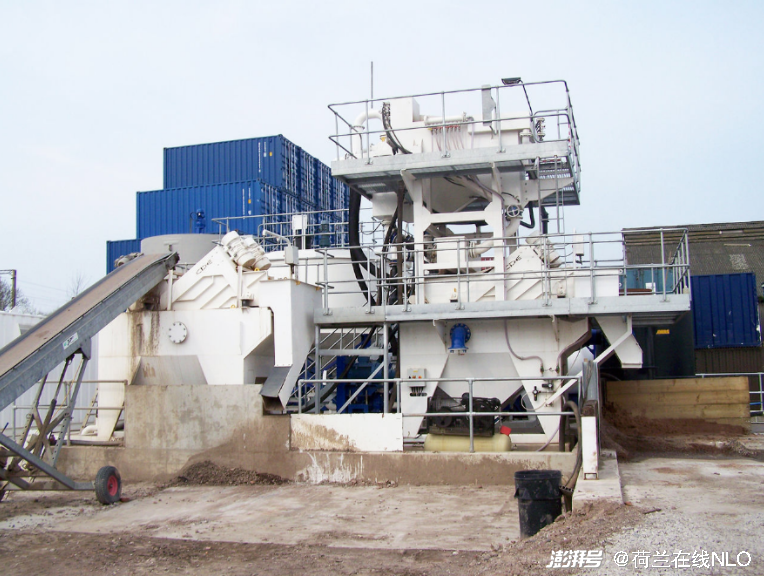 土壤修復(fù)廠，圖/Peter Craven - CDEnviroequipment at Soil Remediation plant2 CC BY 2.0協(xié)議 