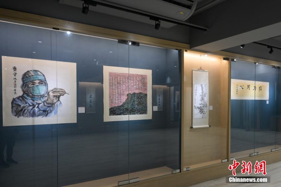 “三地藝海情濃 抗疫大愛無疆”美術(shù)作品聯(lián)展在香港舉行