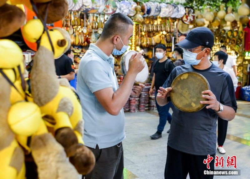 新疆旅游市場持續(xù)升溫