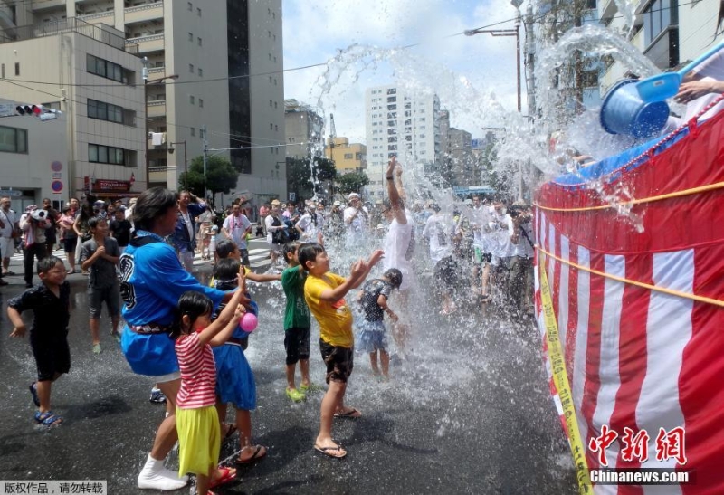 資料圖：日本深川八幡祭慶典