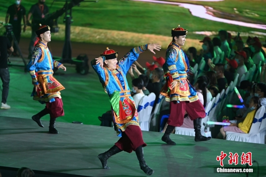 第十九屆中國·內蒙古草原文化節(jié)開幕