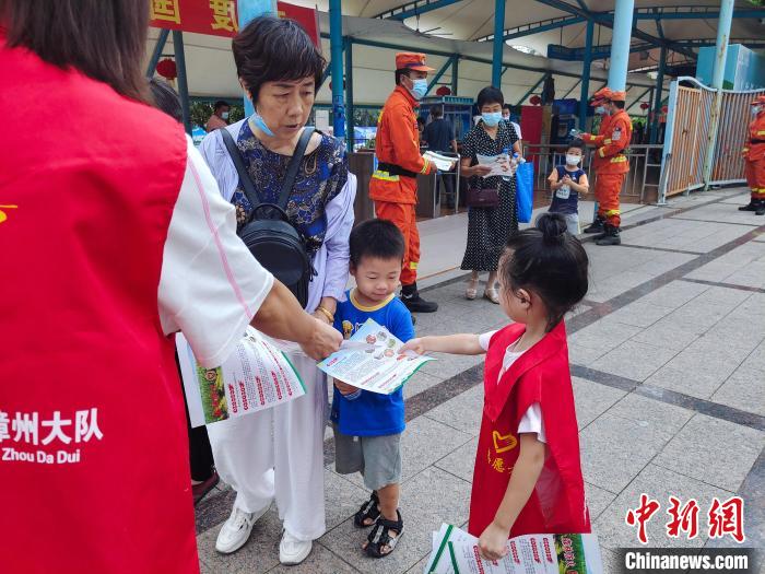 福建漳州：森林消防創(chuàng)新宣傳手段堅(jiān)守防火一線