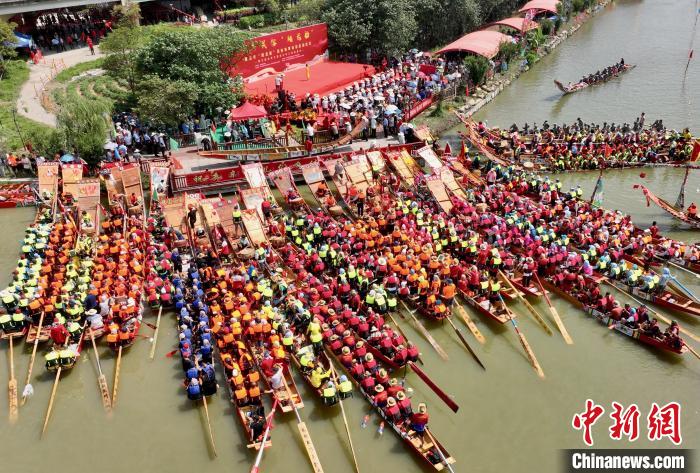 福建莆田端午“爬龍船”習(xí)俗沿襲千年?duì)縿?dòng)海內(nèi)外游子情思