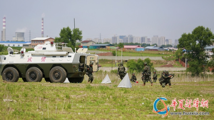 圖15：迅速下車  李建軍攝_副本