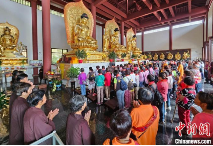 臺(tái)灣新北市三峽區(qū)清水祖師信眾會(huì)一行105人赴福建南安參訪進(jìn)香