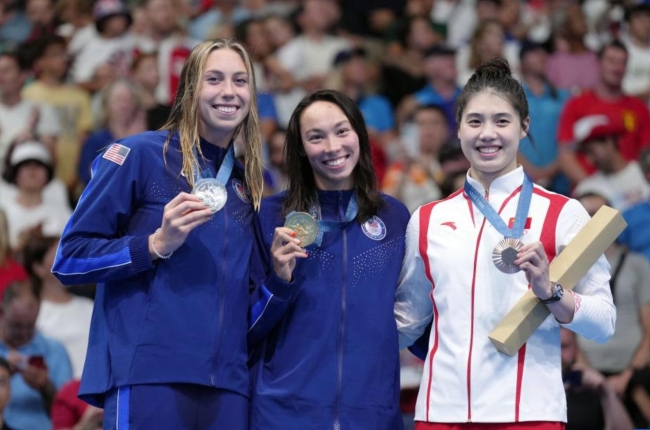 女子100米蝶泳決賽 中國(guó)選手張雨霏摘銅